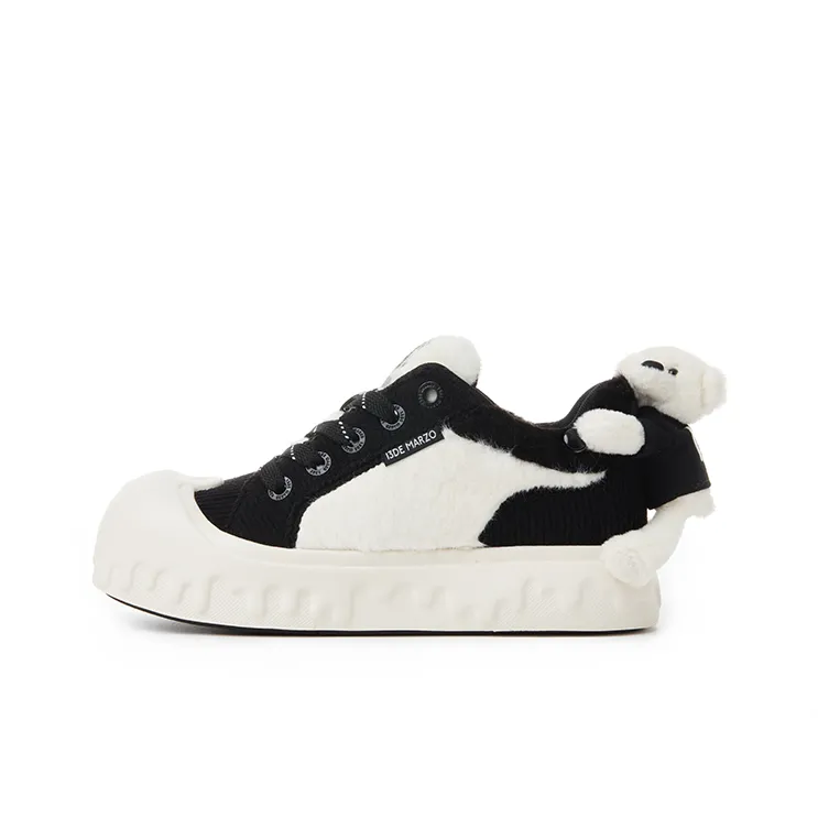 13 DEMARZO Slip-Resistant Low-Top Skateboard Shoes Women's Black White