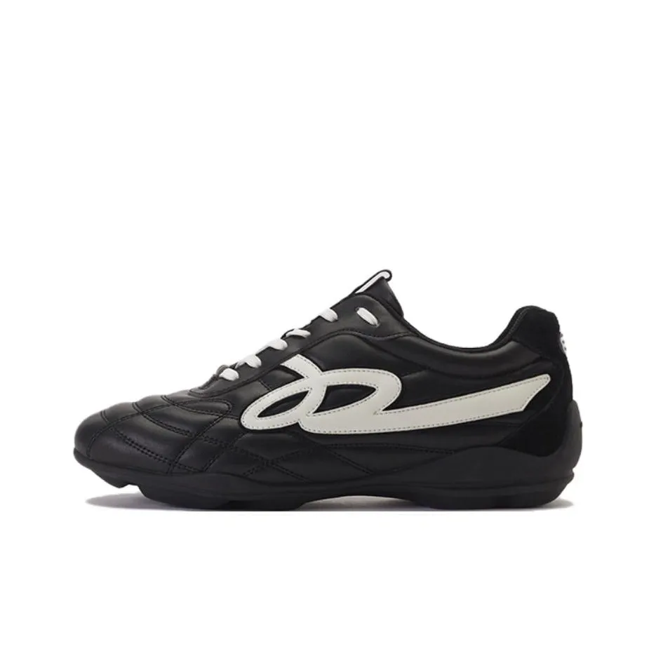 GOOD BAI Slip Resistant Low Top Casual Shoes Unisex Black