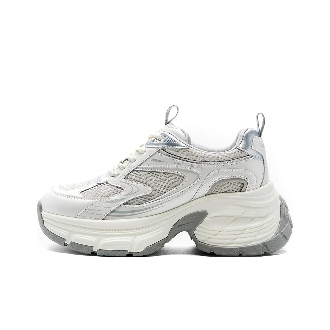 NINE WEST Low Top Chunky Sneakers Women's Beige/Silver