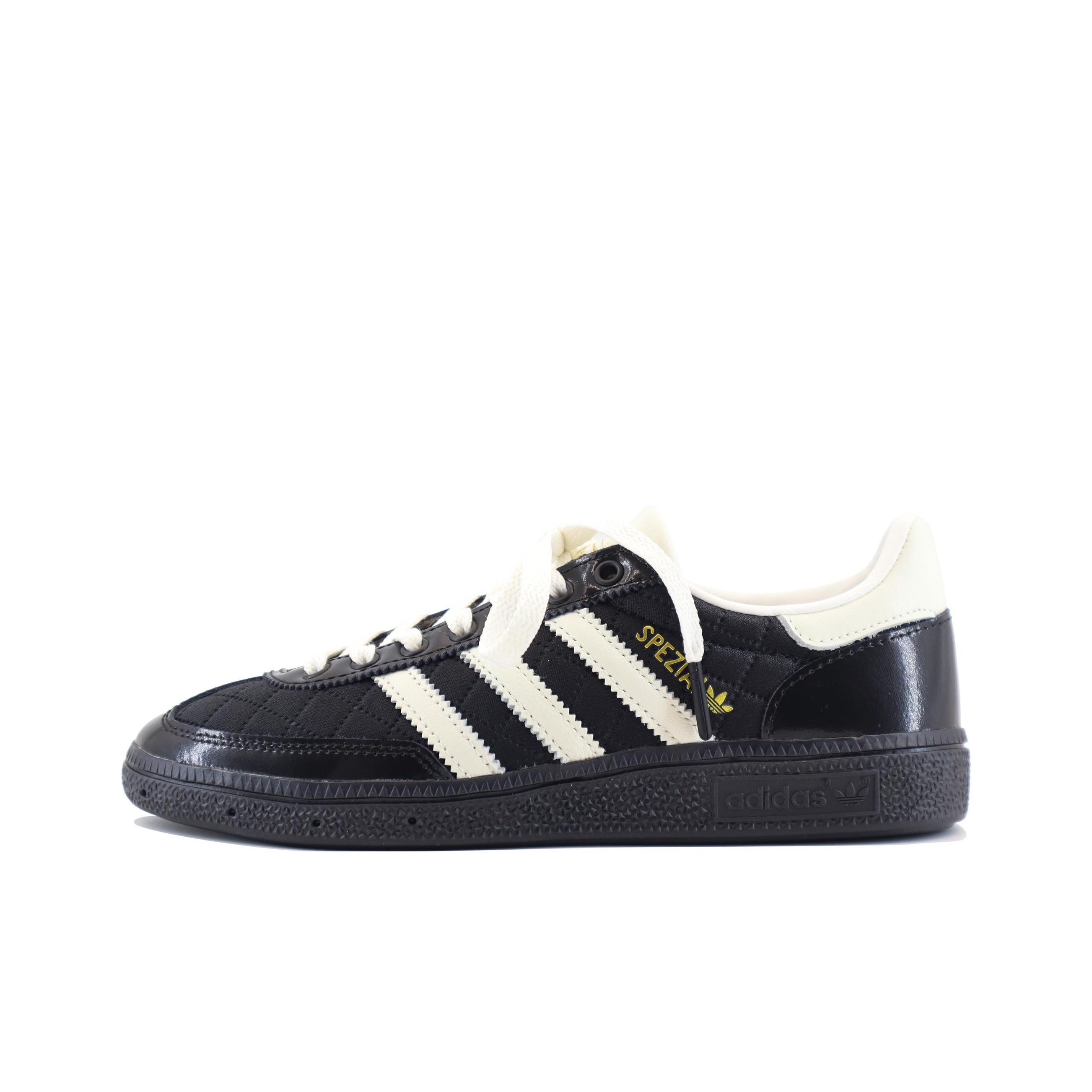 iniki black and white