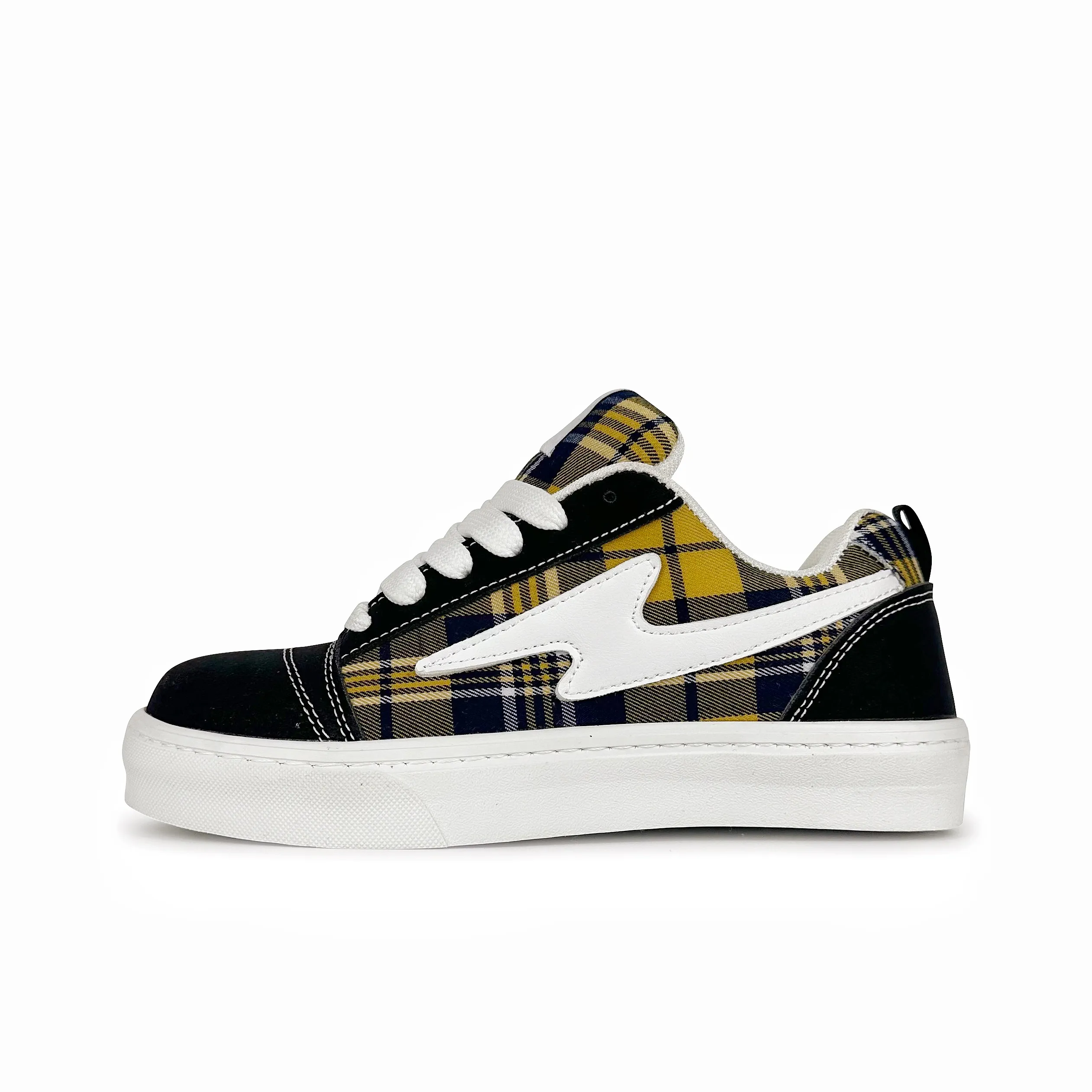 BKAE Anti-Slip And Wear-Resistant Lightweight Low-Top Skateboard Shoes Unisex Black Yellow