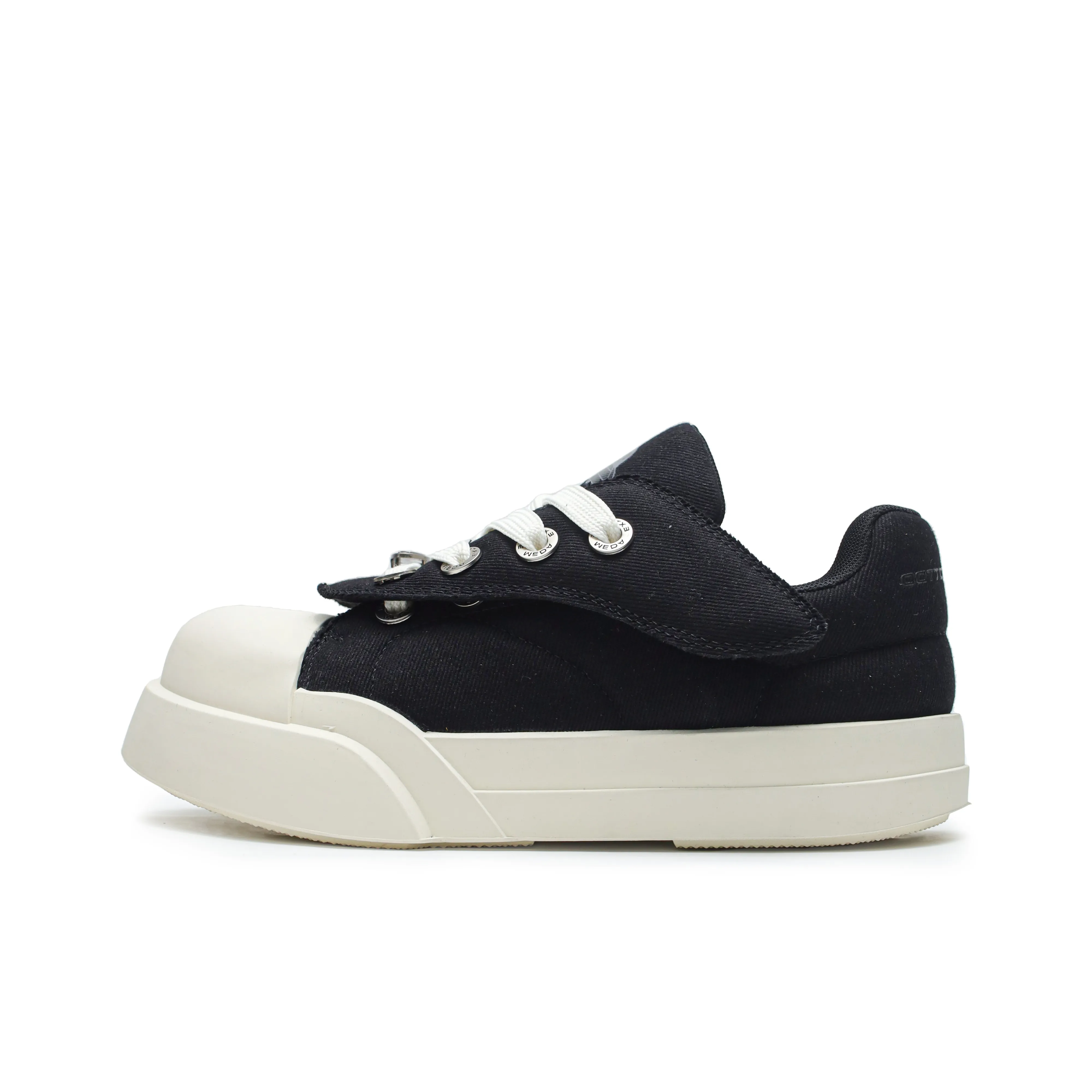 ESTEE GEEA Wear-Resistant Lightweight Breathable Height Increasing Low-Top Skateboard Shoes Unisex White Black