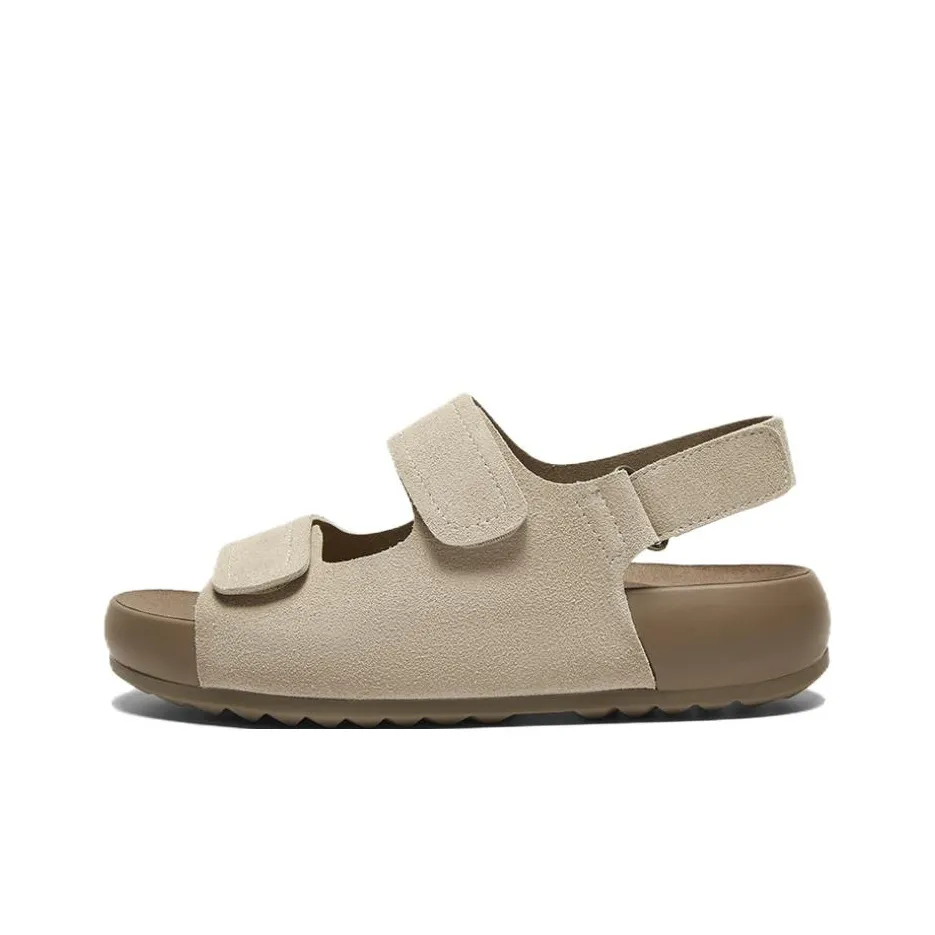 BASTO Пляжные сандалии Женские