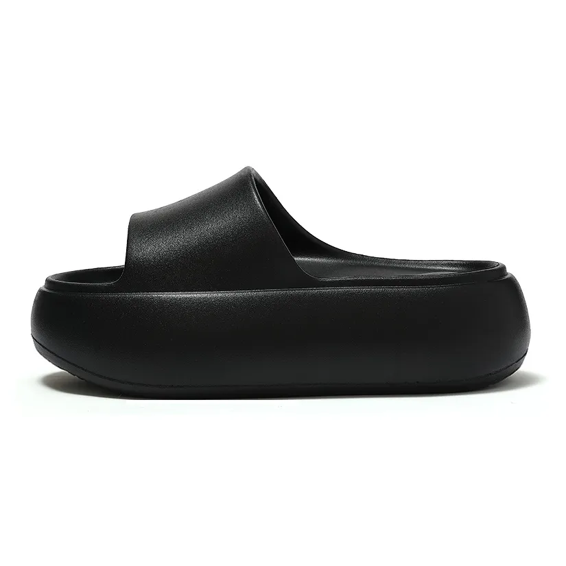 Red bean Slippers / Home Slippers