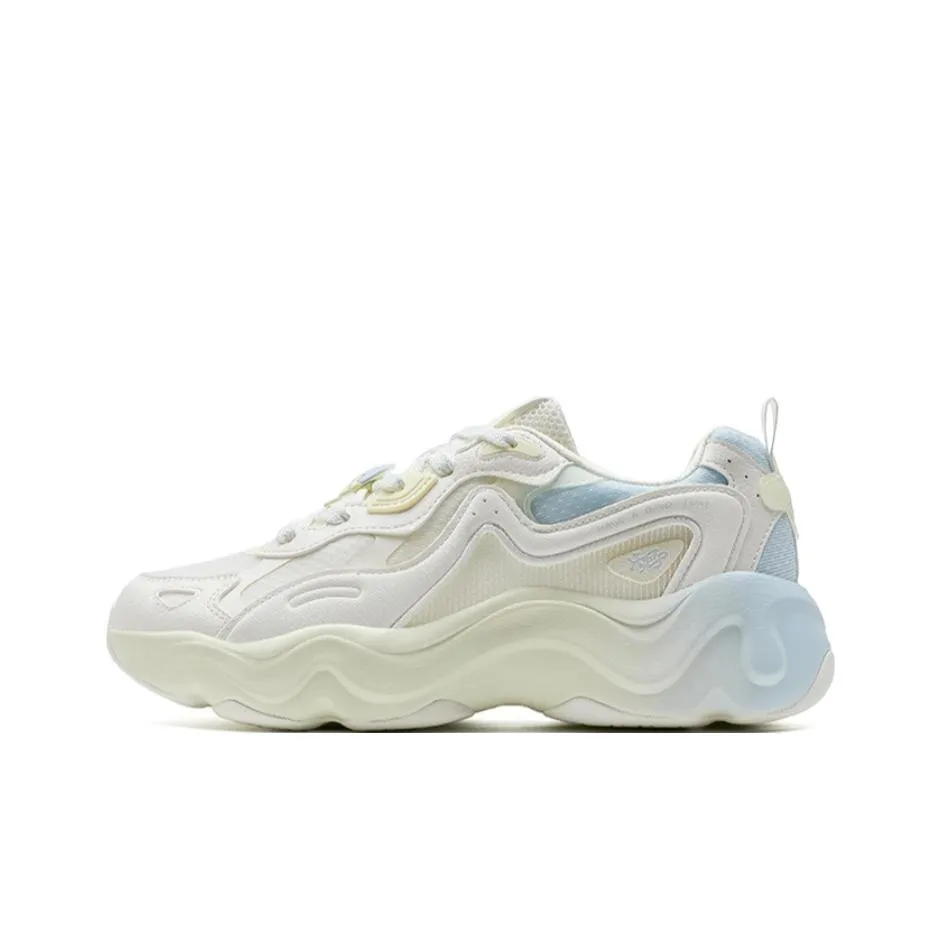 XTEP Sports Life Collection Non slip Wear resistant Impact resistant Low Top Chunky Sneakers Women's White Blue