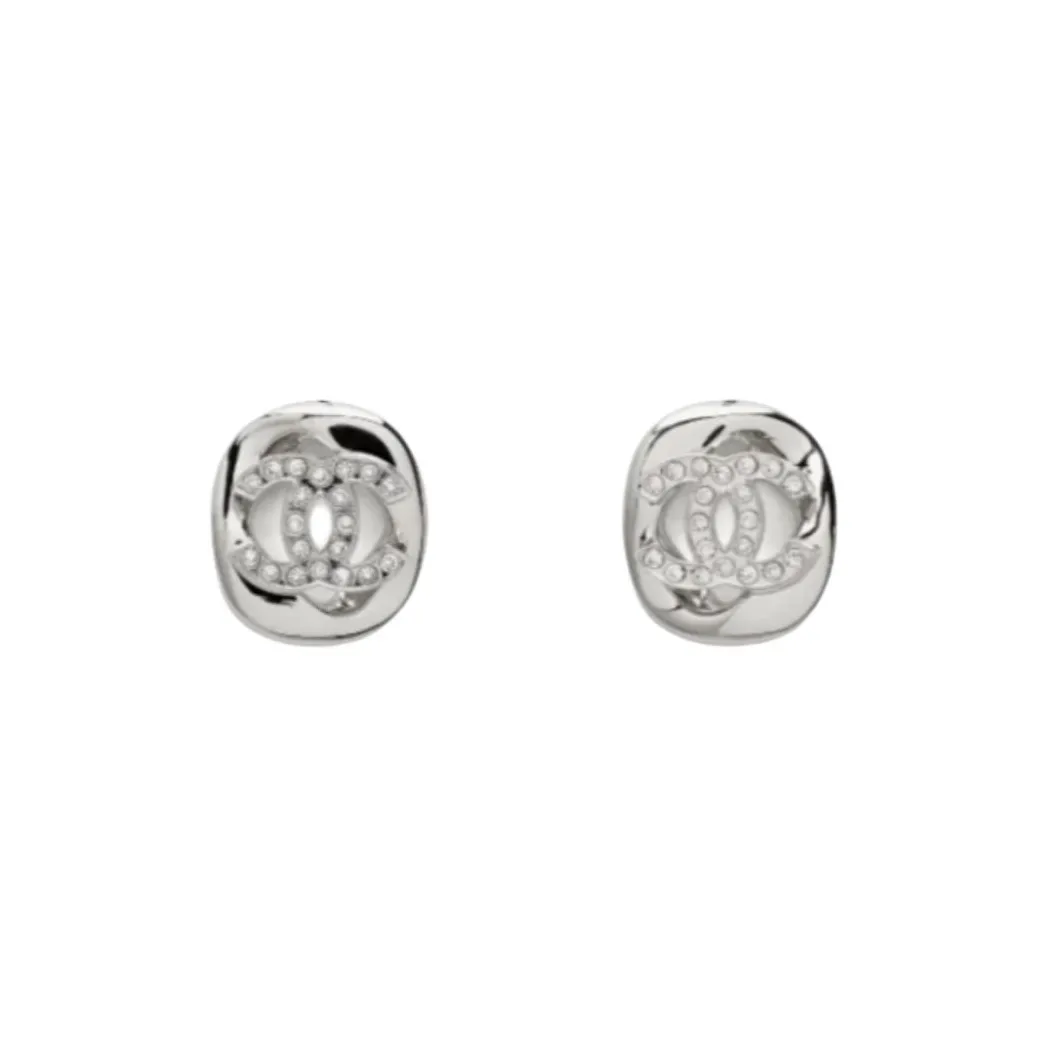 CHANEL Metal Clip On Earrings Unisex Silver