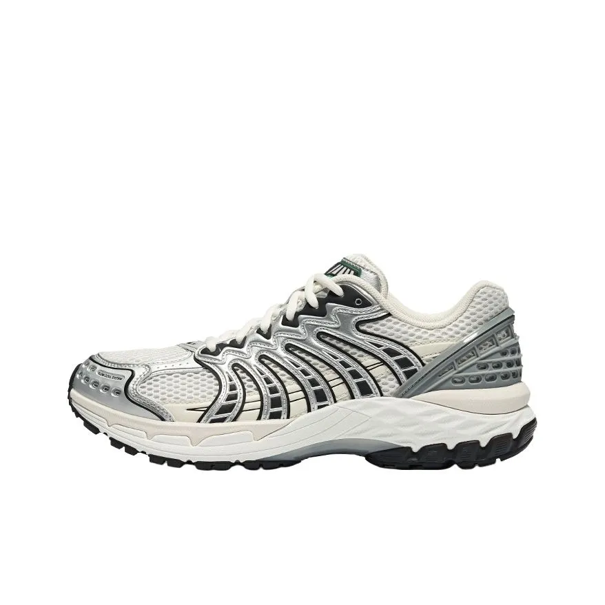 KSWISS Low Топ Толстоподошвенные кроссовки Женские Серебряные Черные