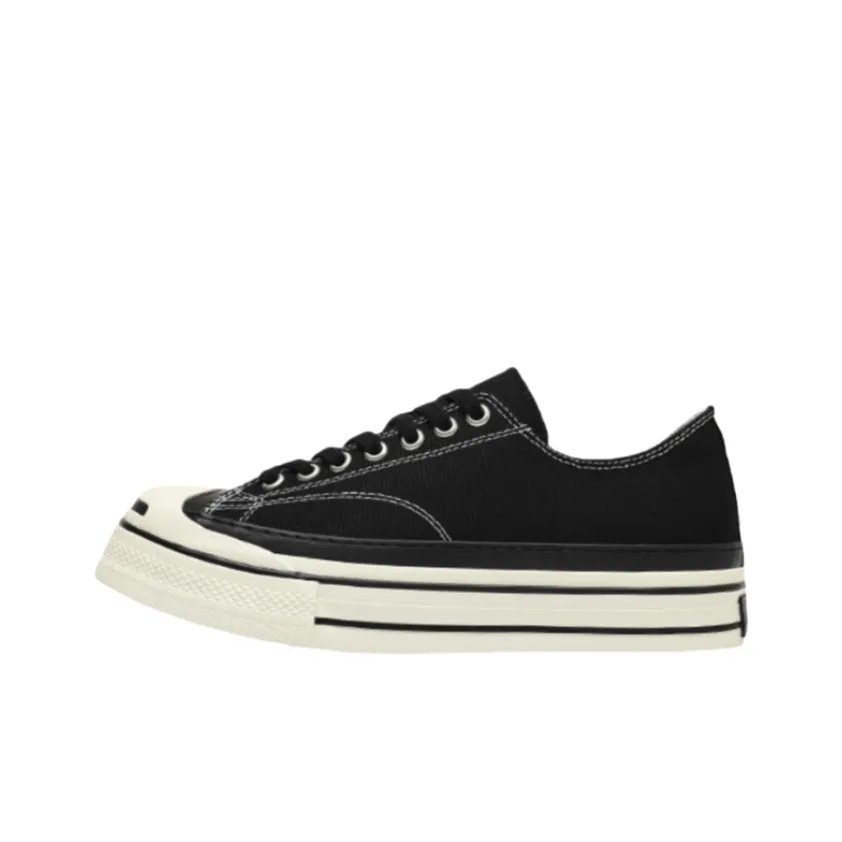 A Fairy Tale Of A Pair Of Shoes Low Top Canvas Shoes Men's Black