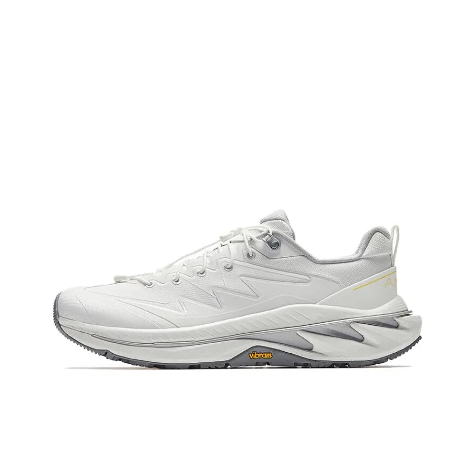 ANTA Wild PRO Устойчивый к истиранию Быстросохнущий Низкий Топ Повседневные Беговые кроссовки Мужские Белые