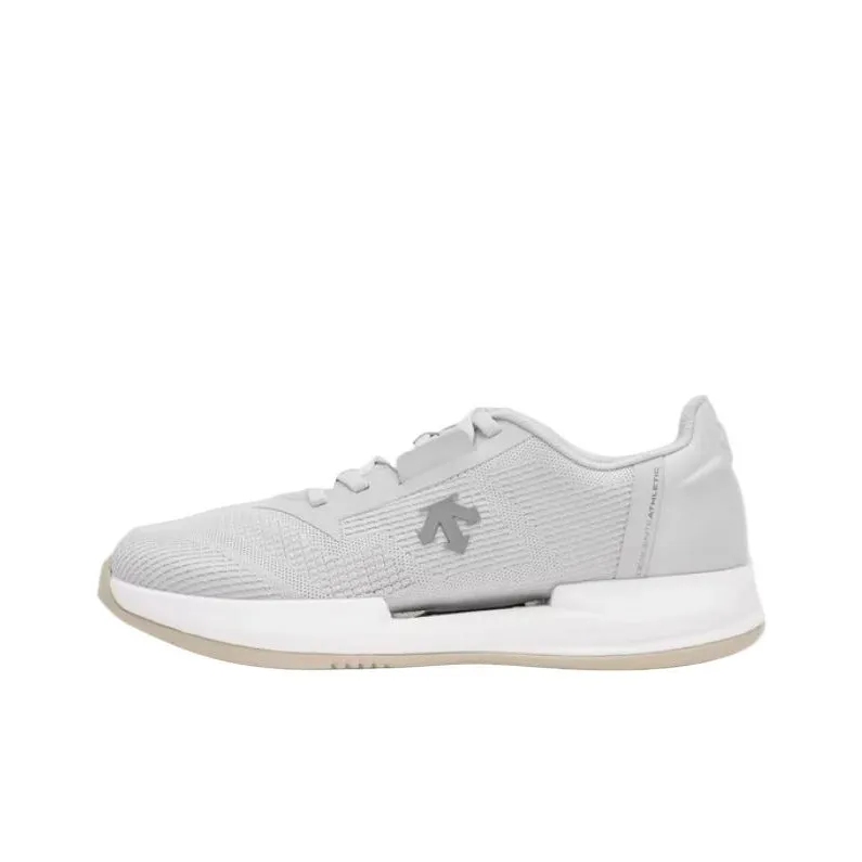 DESCENTE TRAINING Low Top Training Shoes Women's Gray