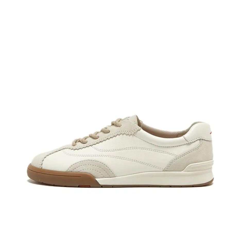 BATA Низкие кроссовки для скейтбординга женские