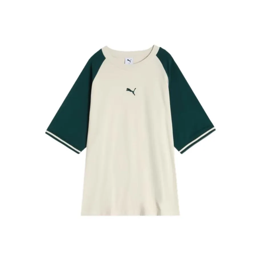 PUMA WARDROBE ESS OVERSIZED LOGO TEE T Shirt Unisex Green