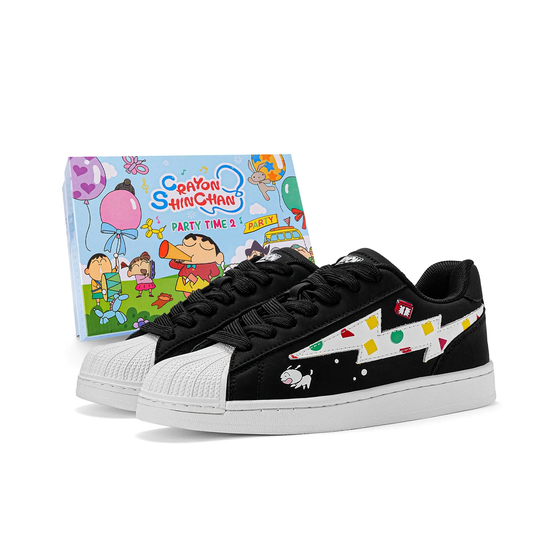Crayon Shinchan Skateboard Shoes Unisex Low Top Mismatched/Beige Apricot/Black & White
