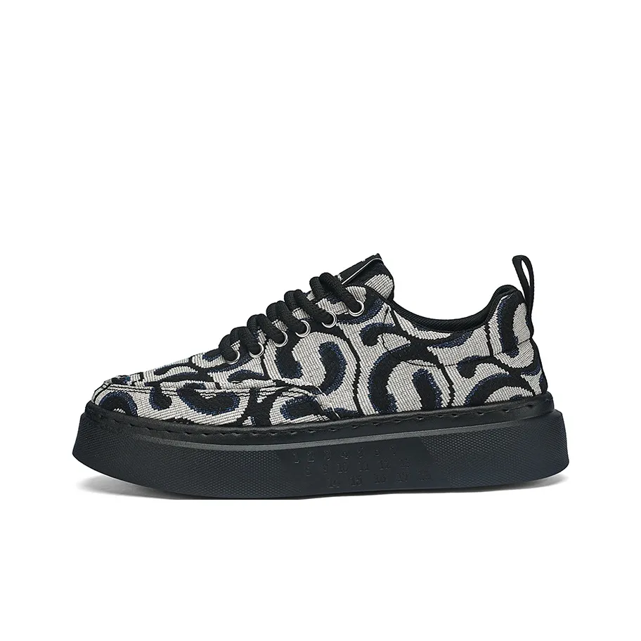 AMICNIEGD Slip Resistant, Breathable, And Balanced Low Top Casual Shoes Men's