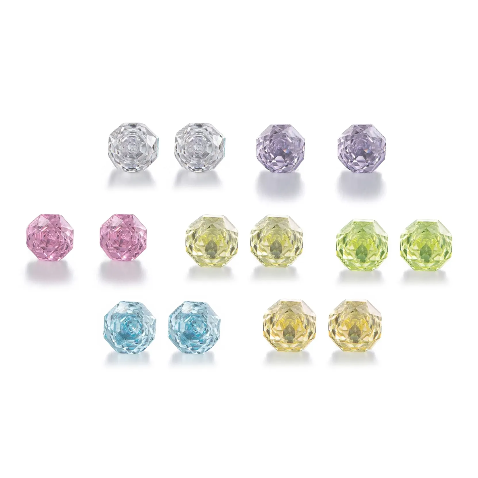 Welcome to the treasure Молодежные серьги-гвоздики из кости с цирконием стиль позиционирования "Girlfriend" женские