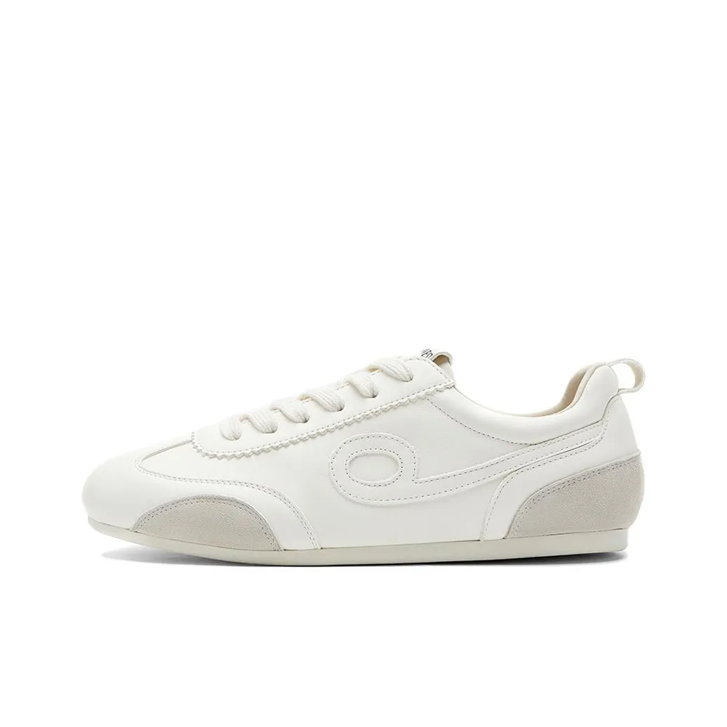 NINE WEST Low Top Casual shoes Capris Women's White Gray