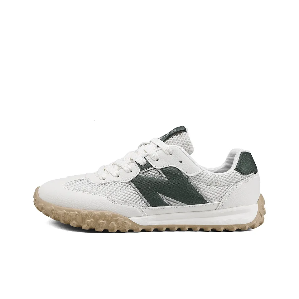 Seattle Palm Slip Resistant And Breathable Low Top Casual Shoes Men's
