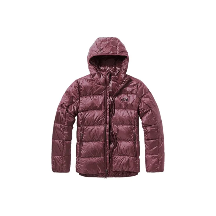 The North Face Женские красные пуховики