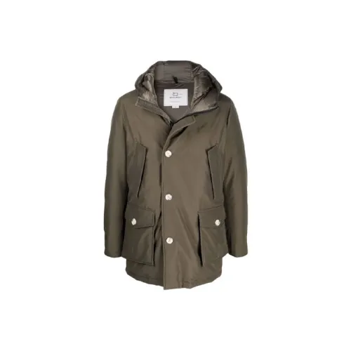 WOOLRICH Зеленый Мужские объемные куртки (пуховики)