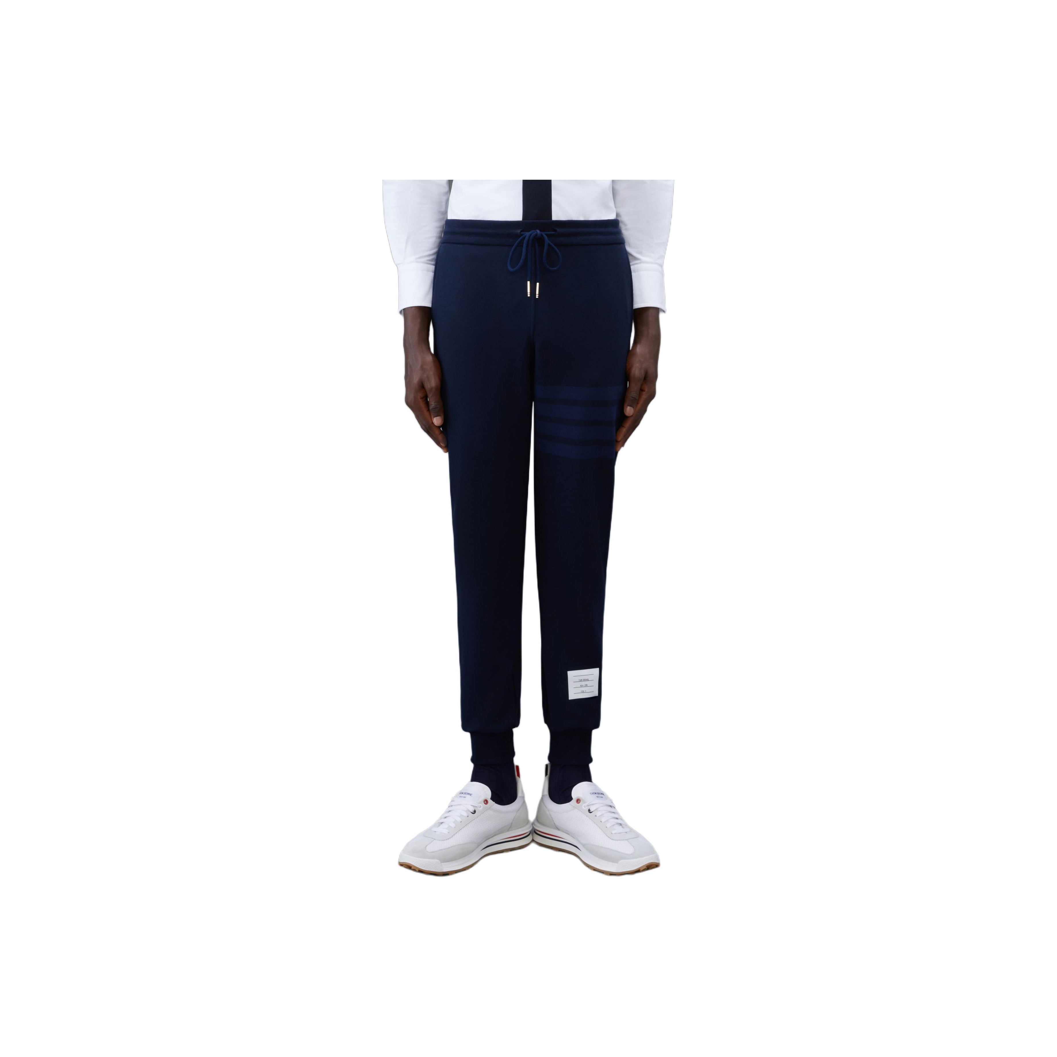 How to Choose the Right Thom Browne Sweatpants Sizing for Your Style