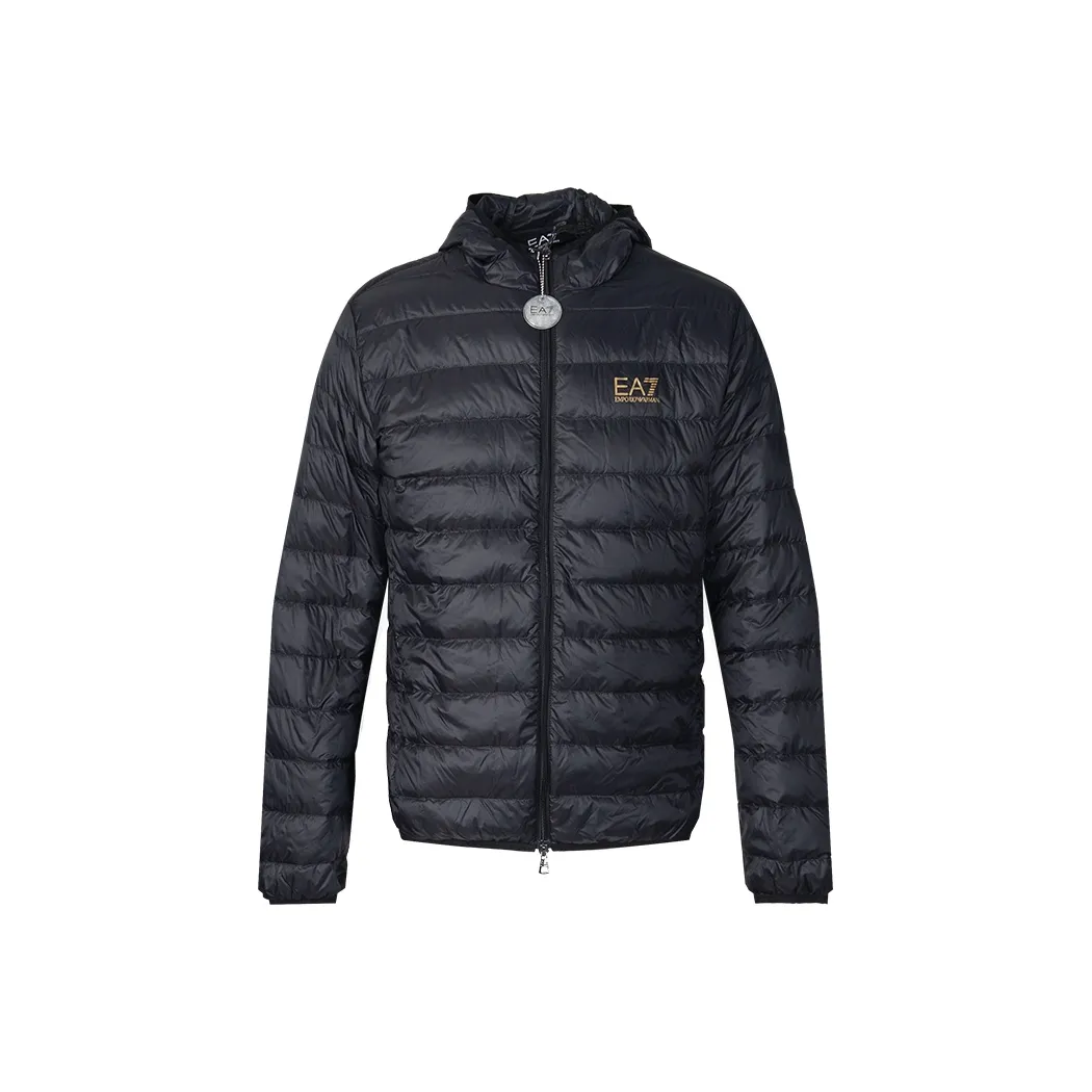 EMPORIO ARMANI EA7 Пуховик Мужской Черный с Золотым Логотипом