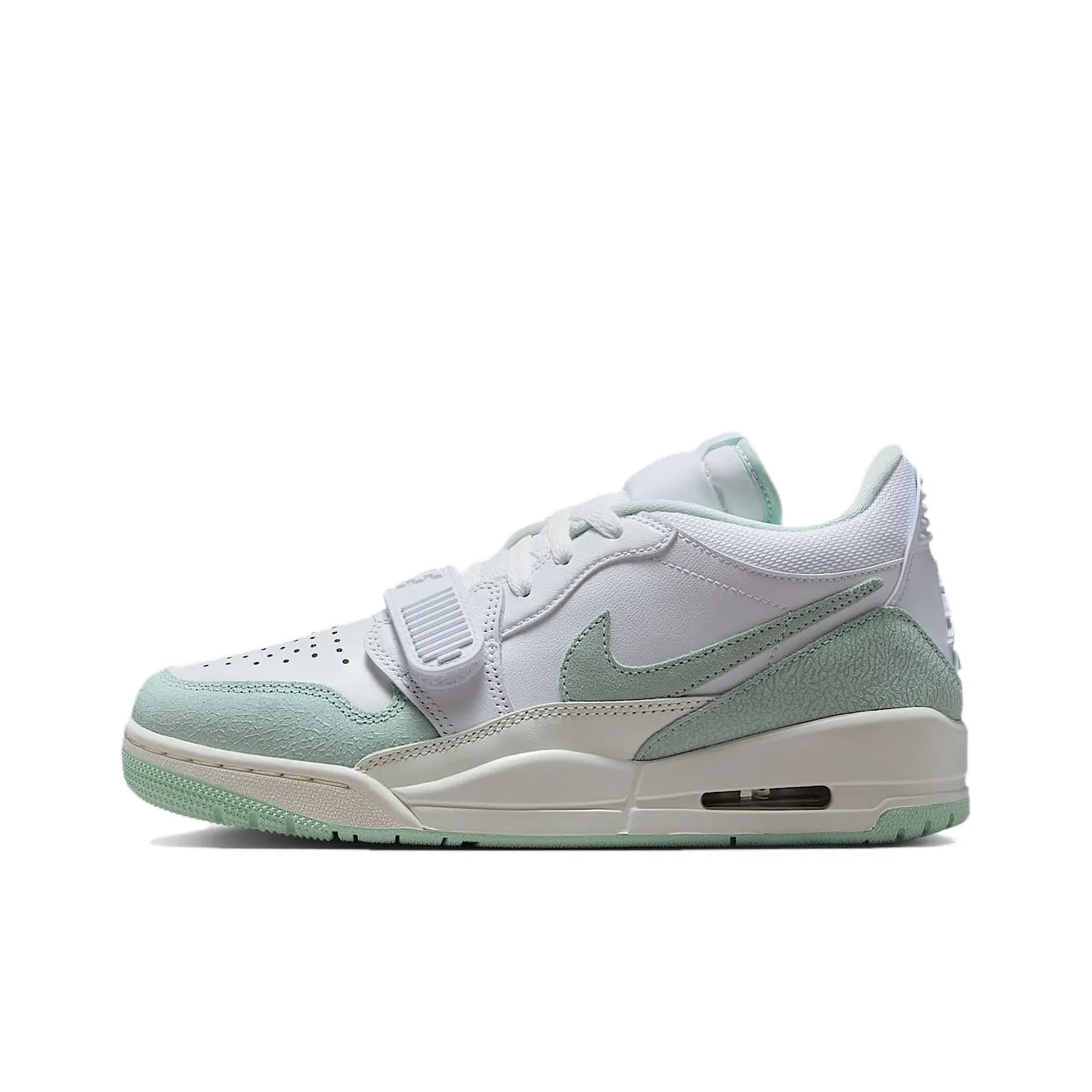 JORDAN Legacy 312 Low White Sail Igloo Women's