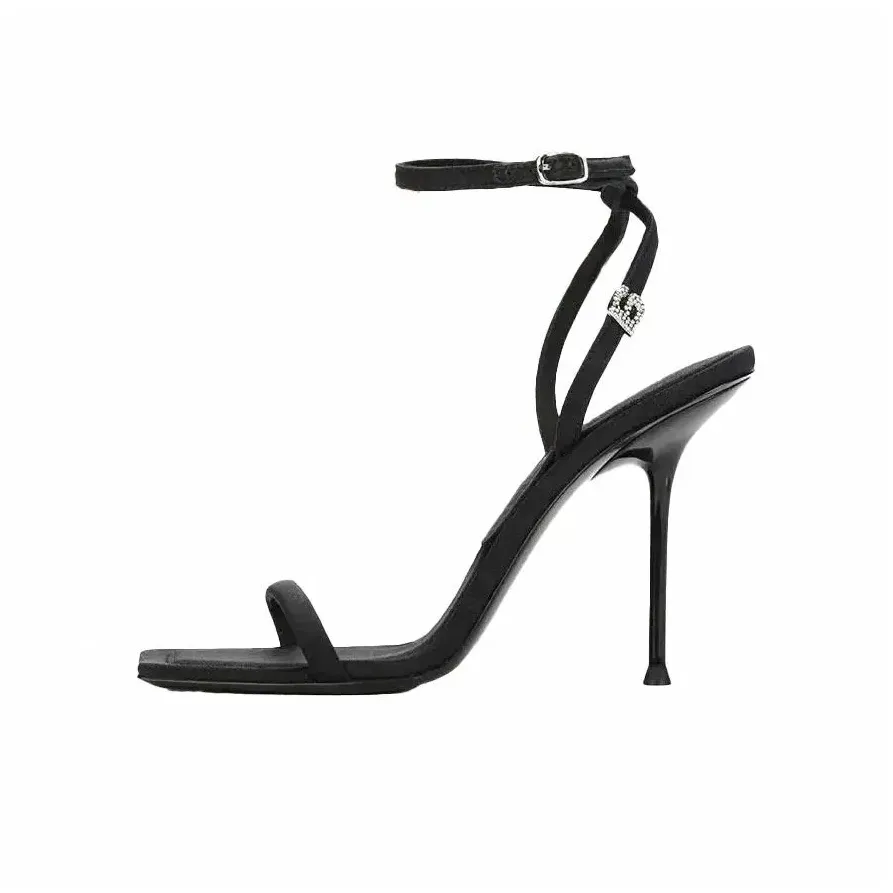 Dawei's House One Ремешок Сандалии Женские Черный Набор в Коробке