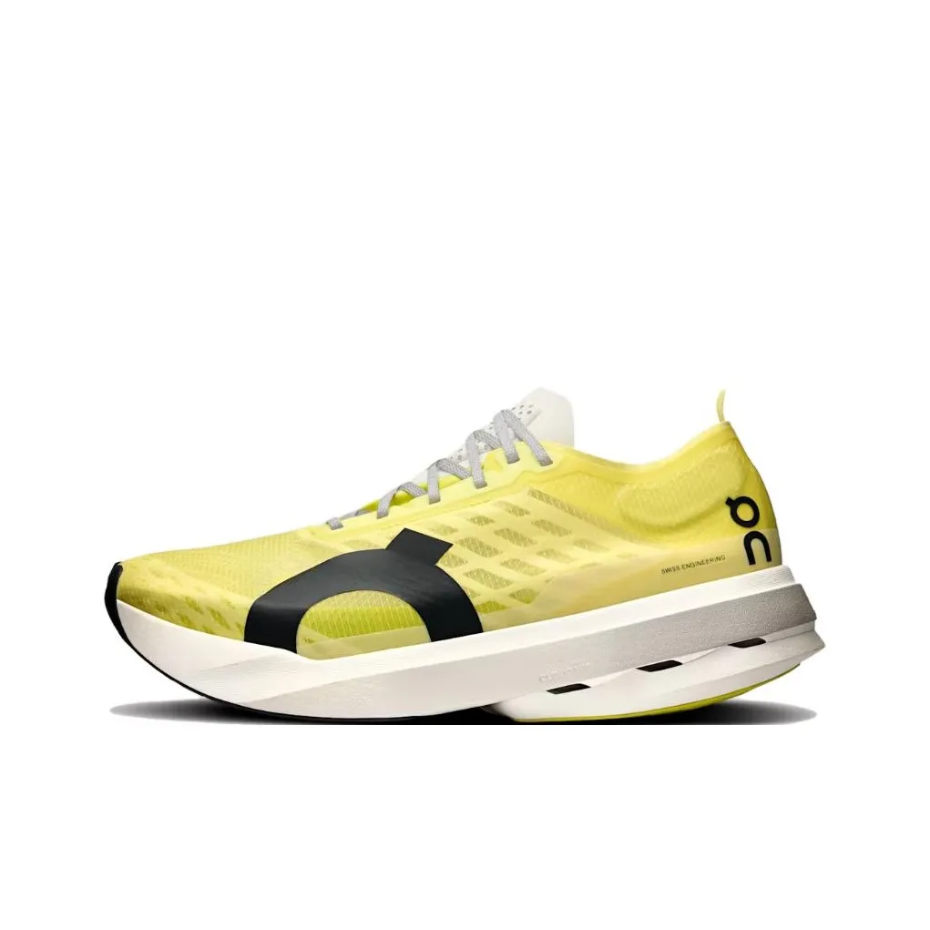 On Cloudboom Strike Anti Slip Wear Resistant Low Top Running Shoes Men
s Yellow