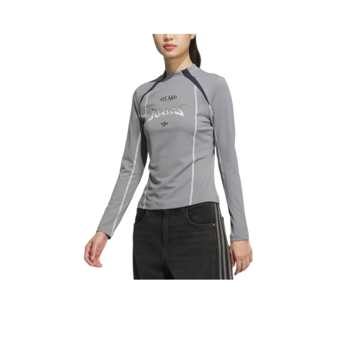 Adidas Originals T-Shirt Женская Серого цвета