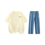 의류 세트 (베이지 옐로우 T셔츠 + 다크 블루 청바지)