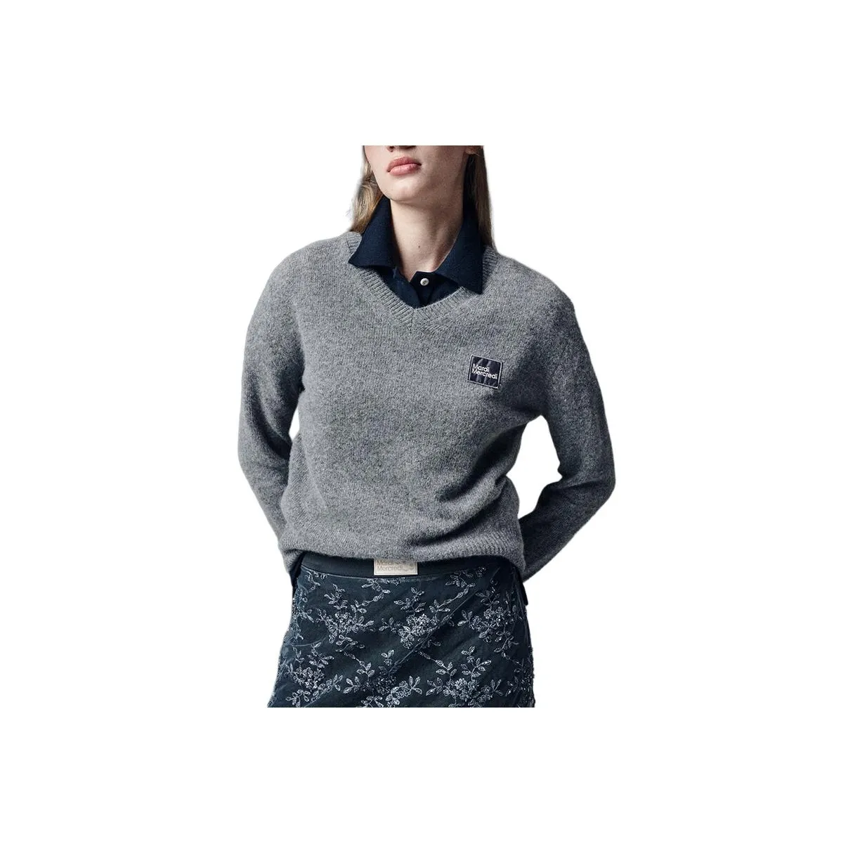 MARDI MERCREDI FW24 Енот Смешанный V-образный вырез Квадратный логотип Угольный свитер Женские Угольный серый