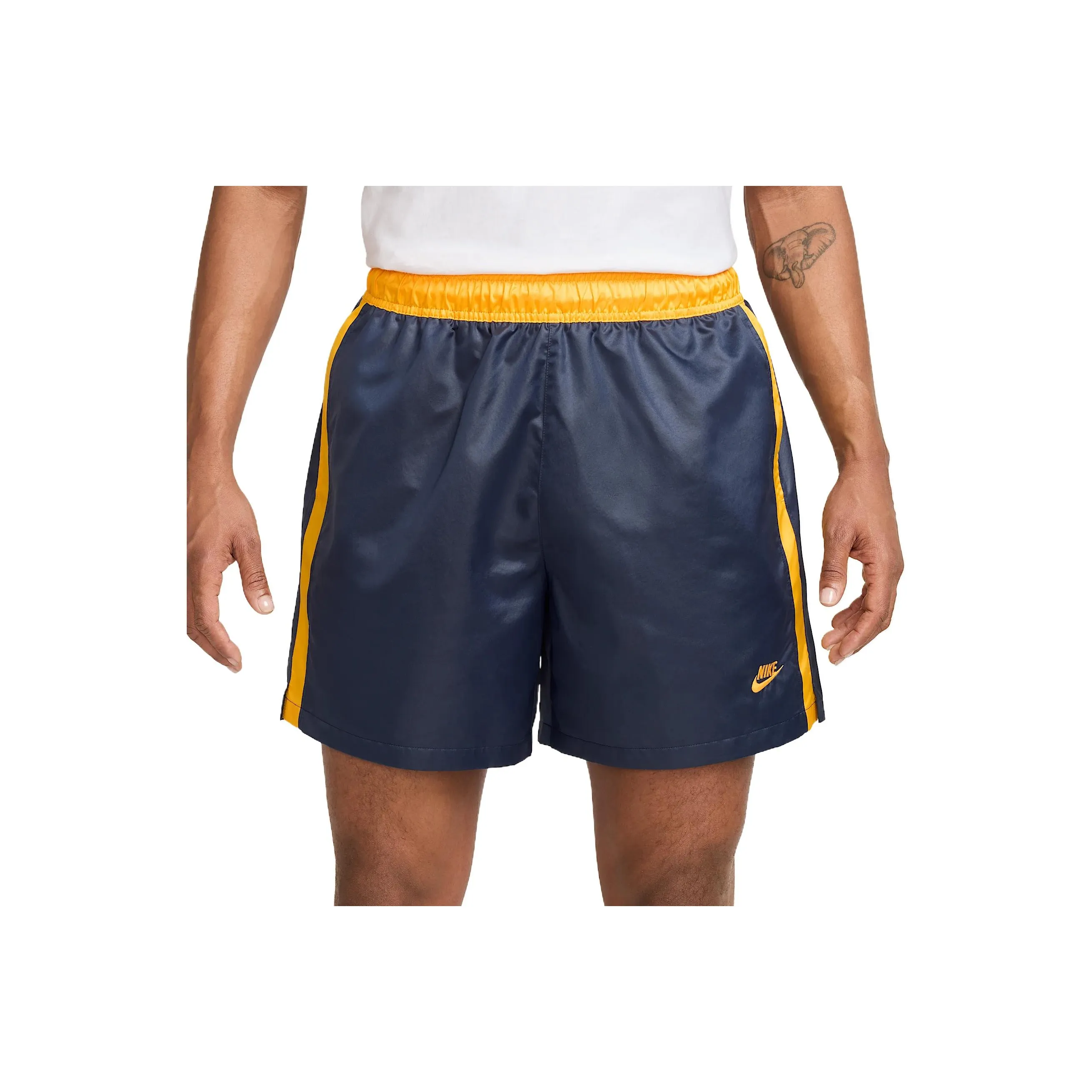 Nike Sportswear Club Men's Flow Football Shorts