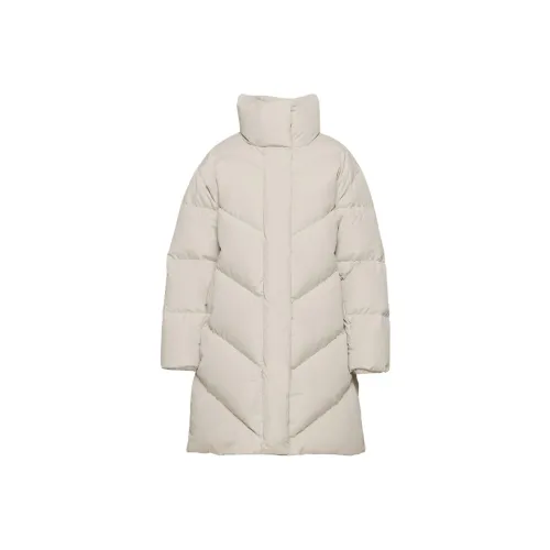 ARITZIA Женские пуховики