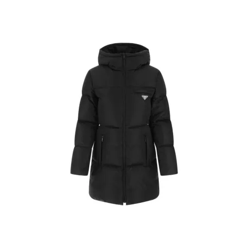 PRADA Черные Женские Пуховики