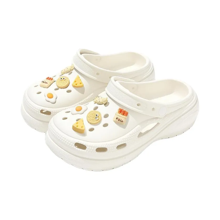 Red bean Slippers / Home Slippers