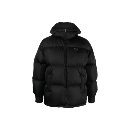 PRADA Черные Женские Пуховики