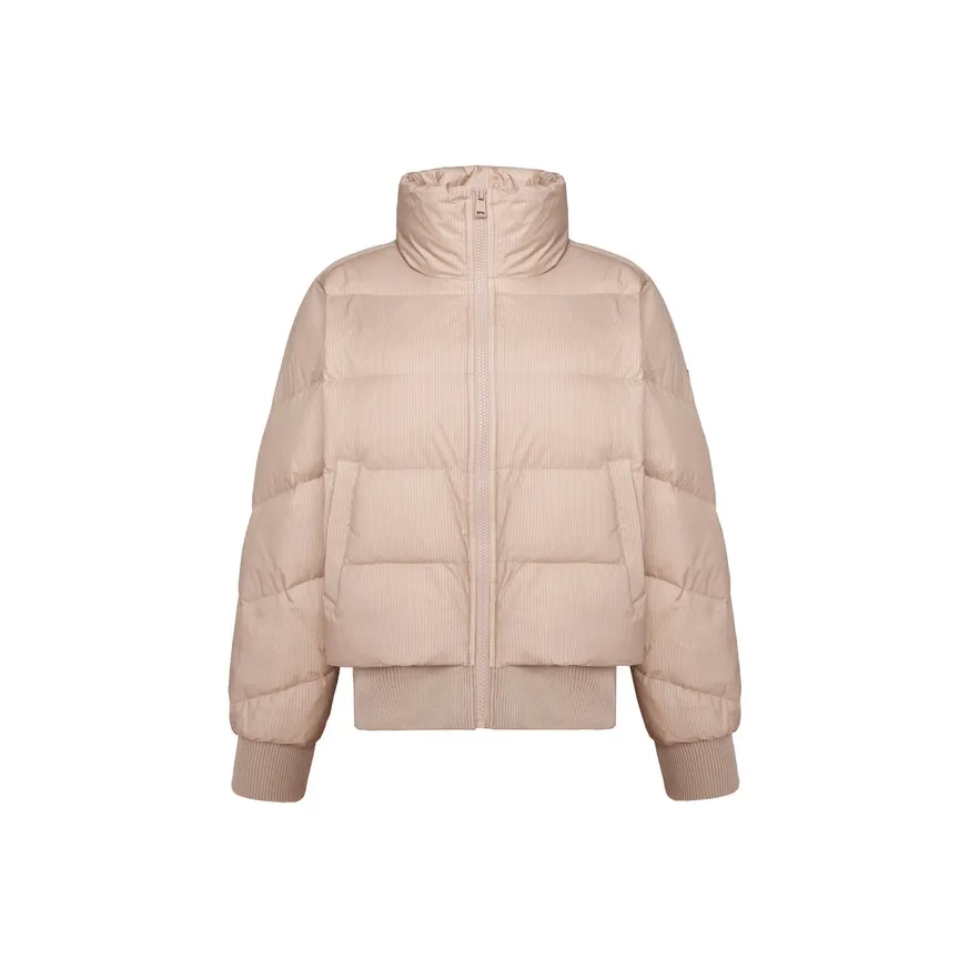 GUESS Женские пуховики