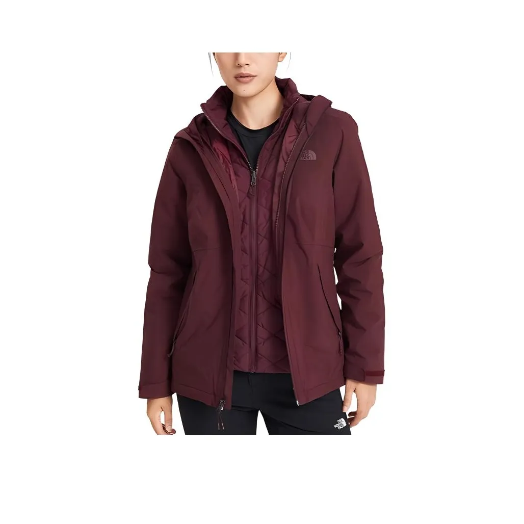 THE NORTH FACE Куртки и Пальто Женские Красные