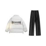 아이보리 (블랙 로고) + 블랙 바지
