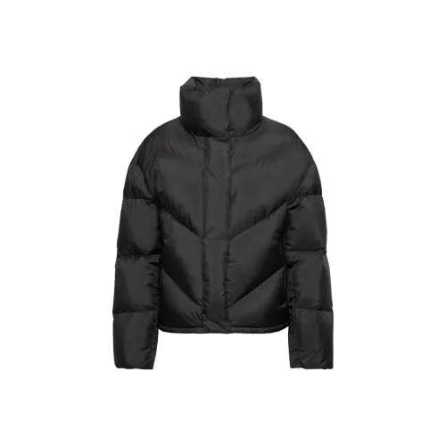 ARITZIA Черные Женские Пуховики