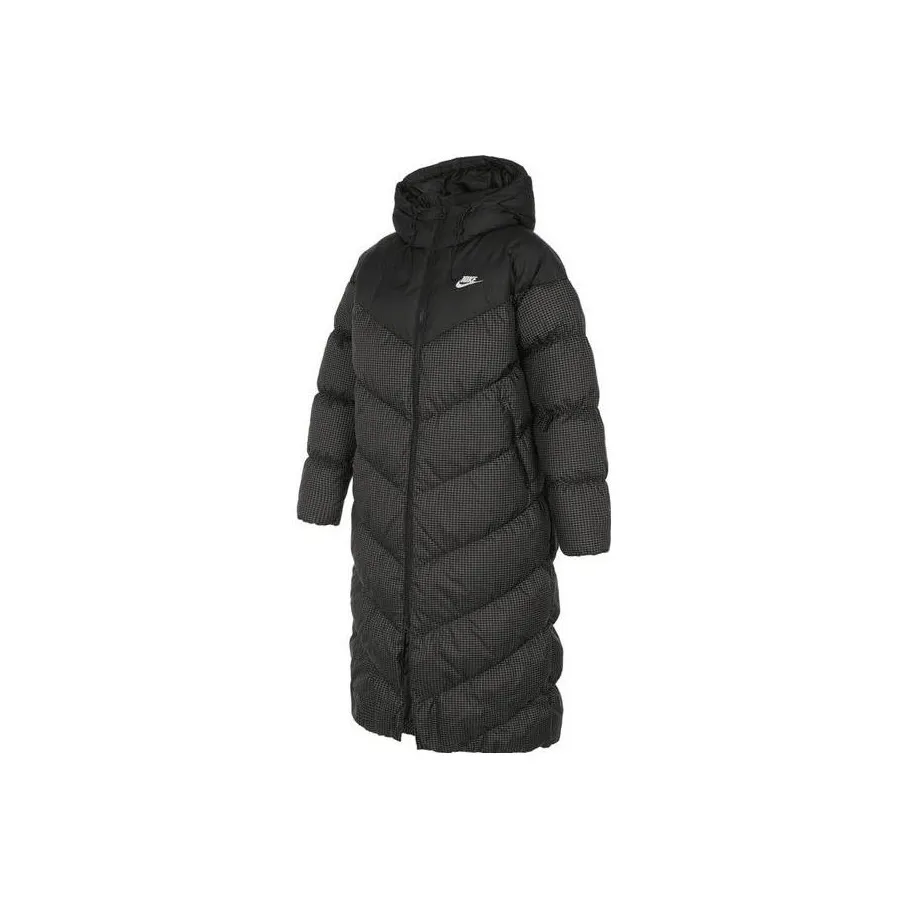 NIKE Черные Женские Пуховики