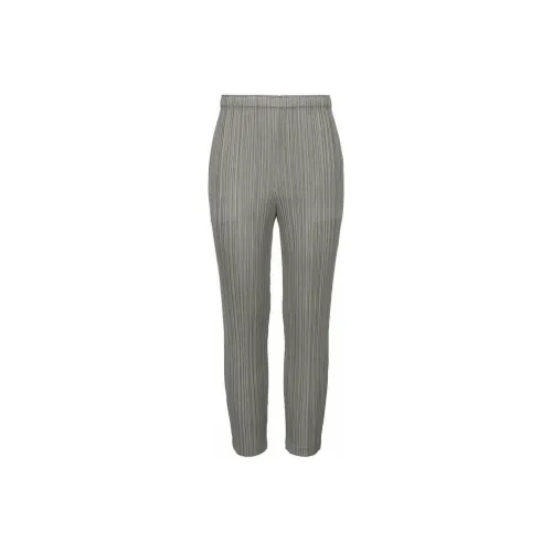PLEATS PLEASE ISSEY MIYAKE Серые Женские Повседневные Брюки