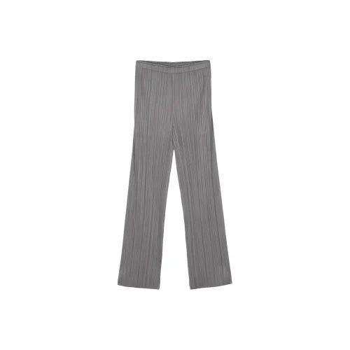 PLEATS PLEASE ISSEY MIYAKE Серые Женские Повседневные Брюки
