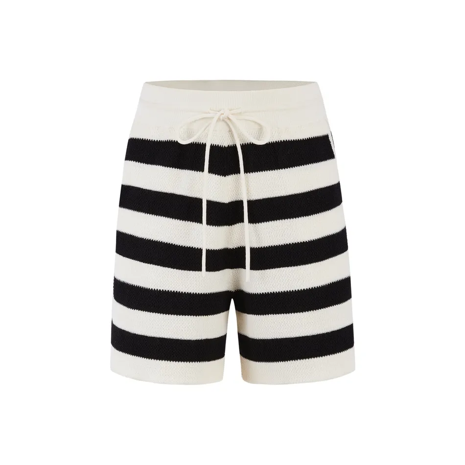 MO&CO Casual Shorts Women's Black White Stripes