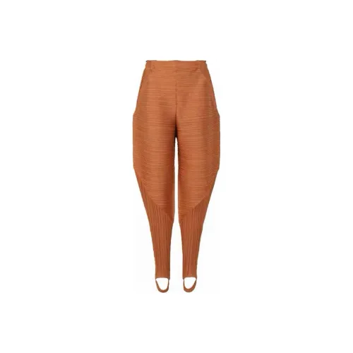 PLEATS PLEASE ISSEY MIYAKE Светло-коричневые Женские Повседневные Брюки