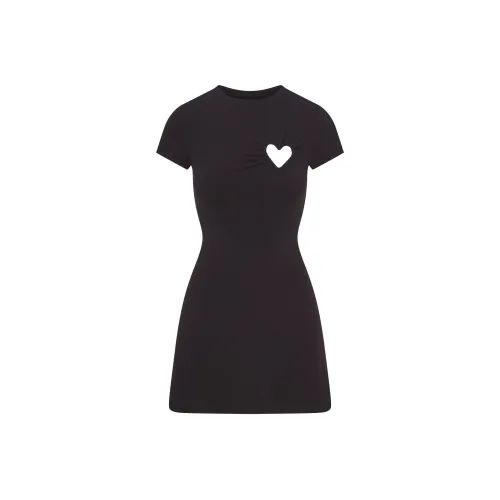 Skims Valentine's Day Collection SOOT/Дымчато-серый Женские Короткие Платья с Рукавами