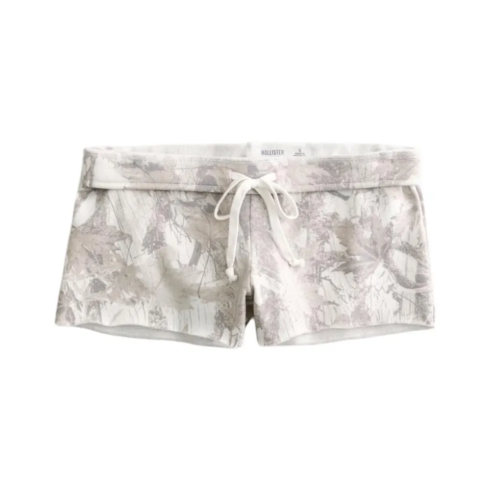 Hollister Повседневные шорты Женские Камуфляж