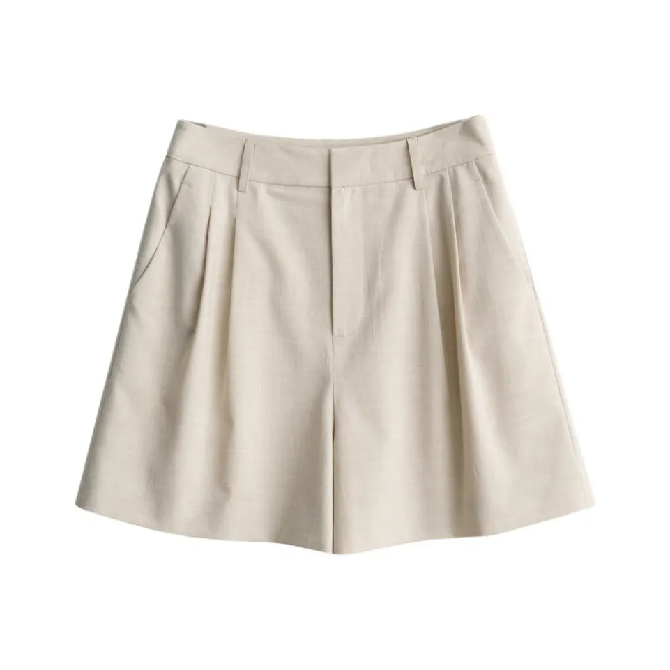 SHALLOW STREAMS Casual Shorts Women's Linen Beige