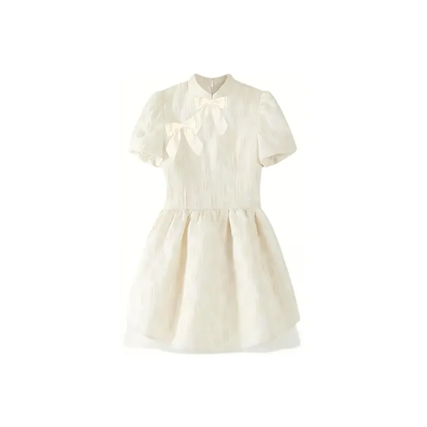 ZUKIZUKI Короткое платье с короткими рукавами женское абрикосового цвета