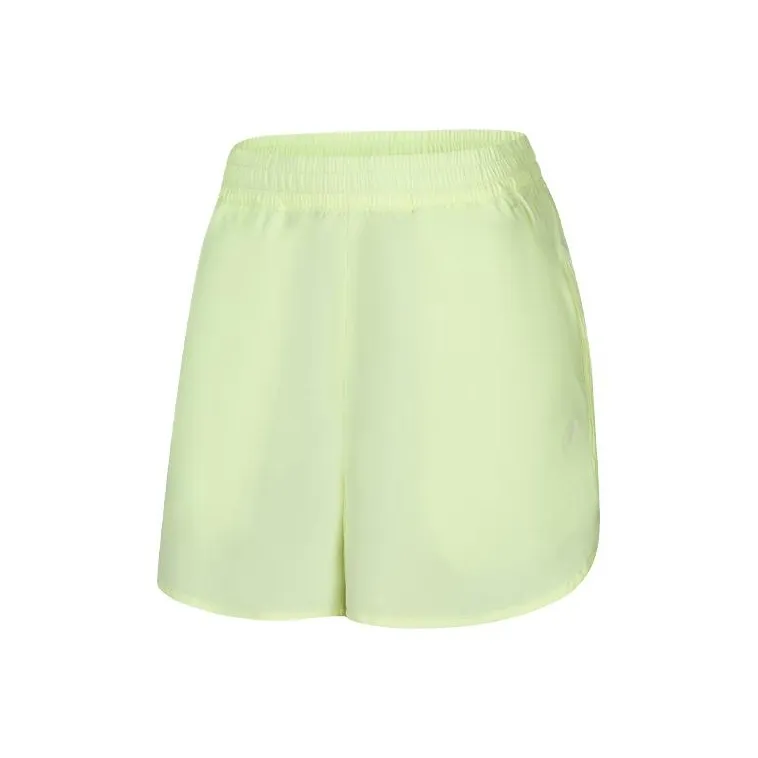 Спортивные шорты Asics женские светло-желтые